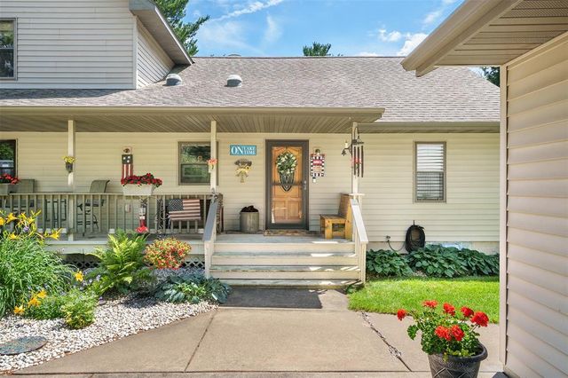 5991 North Shore Drive, Eau Claire, WI 54703