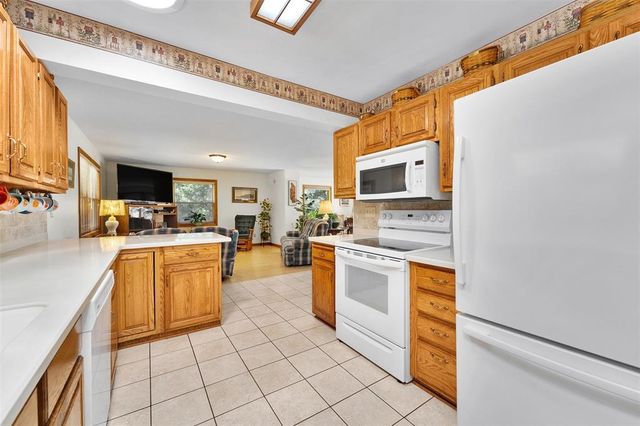 5991 North Shore Drive, Eau Claire, WI 54703