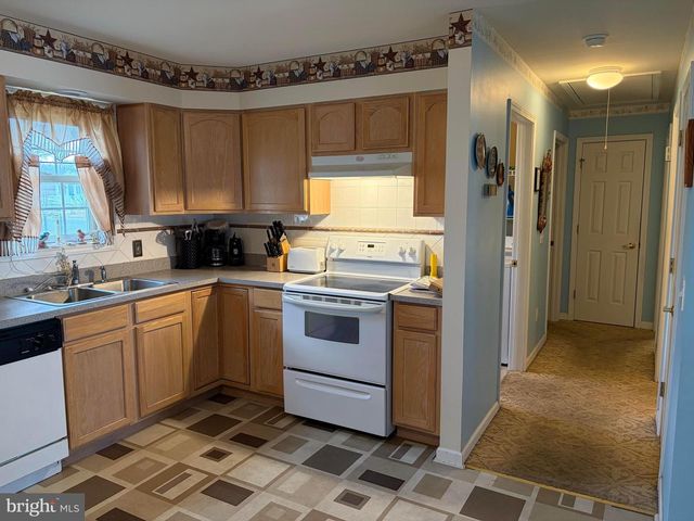 201 E ATLANTIC AVE, Villas, NJ 08251