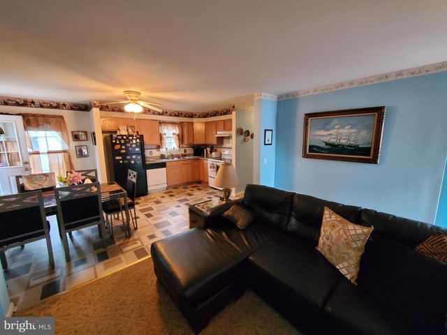 201 E ATLANTIC AVE, Villas, NJ 08251