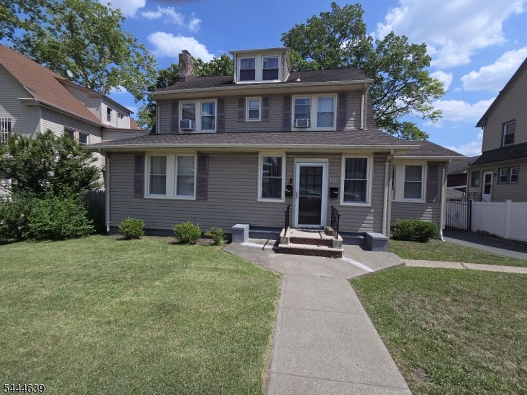 350 S Harrison St, East Orange City, NJ 07018 — exterior