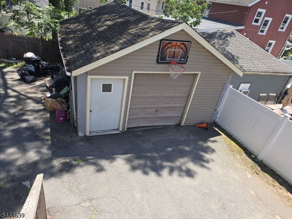 350 S Harrison St, East Orange City, NJ 07018 — photo 3