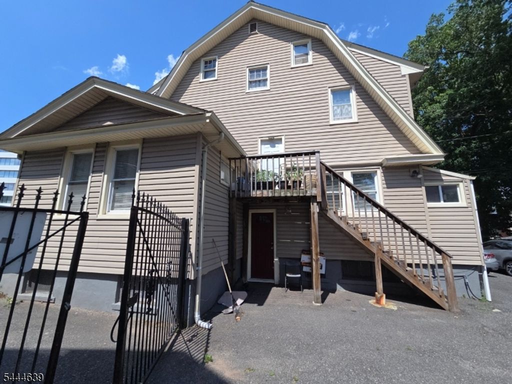 350 S Harrison St, East Orange City, NJ 07018 — photo 4