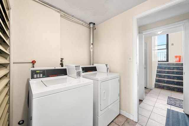 464 Bank St 10, Fall River, MA 02720