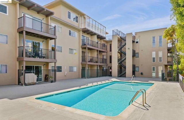 425 Orange St 202, Oakland, CA 94610