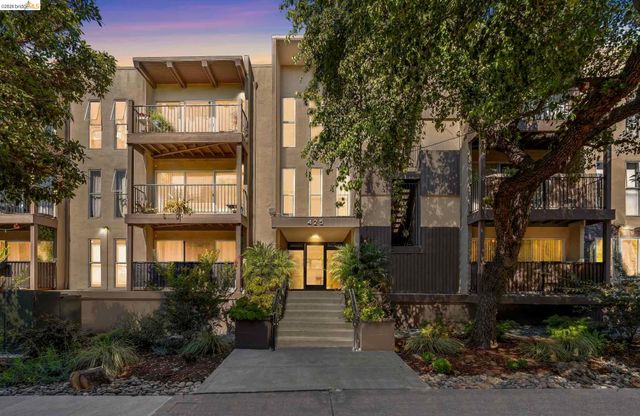425 Orange St 202, Oakland, CA 94610