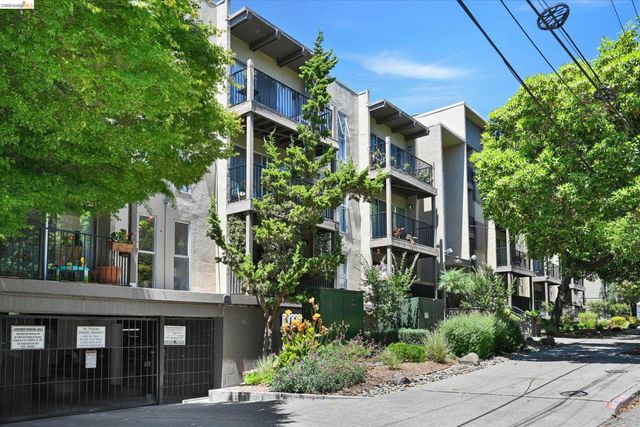 425 Orange St 202, Oakland, CA 94610