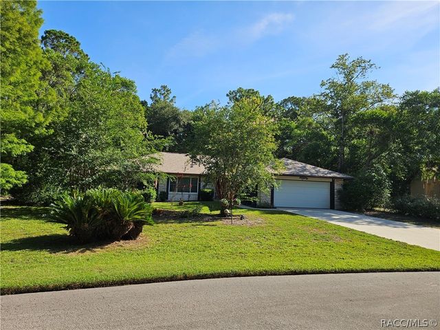 14 Sycamore Court E, Homosassa, FL 34446