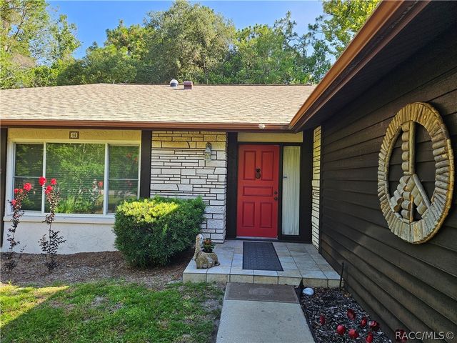 14 Sycamore Court E, Homosassa, FL 34446