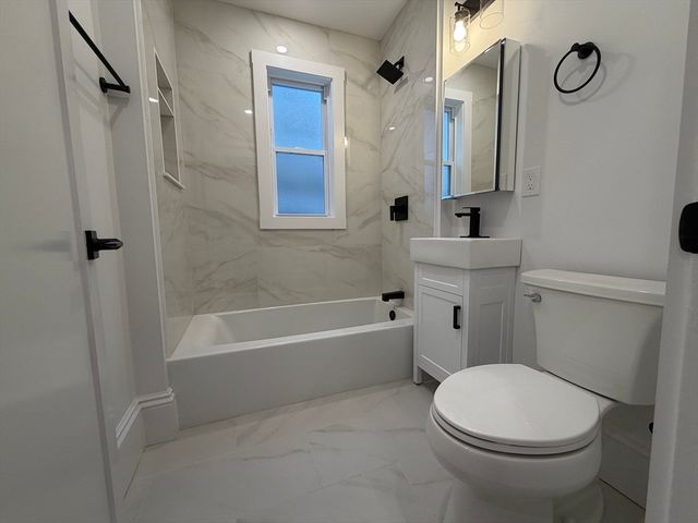 10 Beech St 1, Cambridge, MA 02140