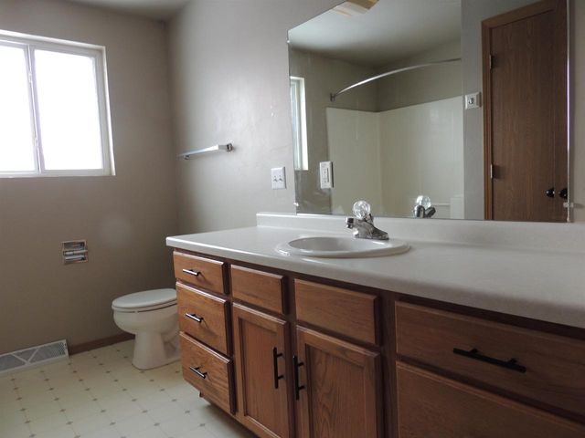 1797 CABINET MAKER COURT, Green Bay, WI 54303