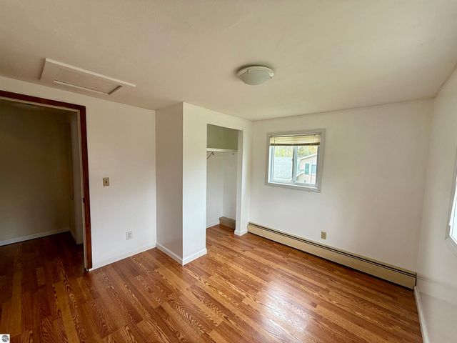 411 Ottawa Drive, Oscoda, MI 48750
