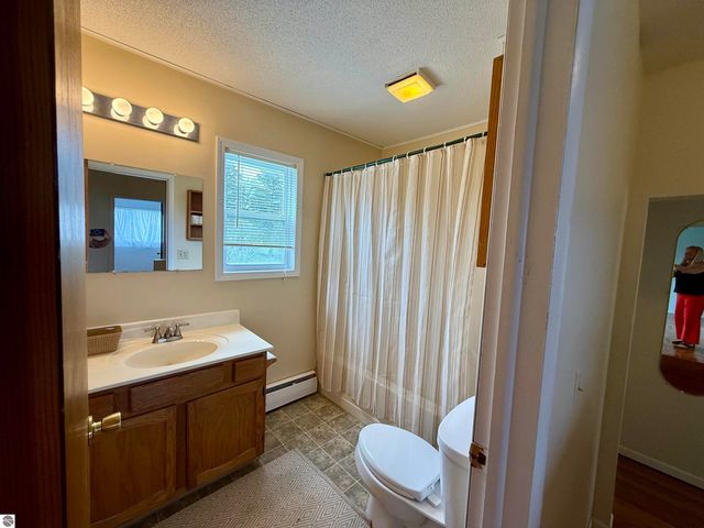 411 Ottawa Drive, Oscoda, MI 48750