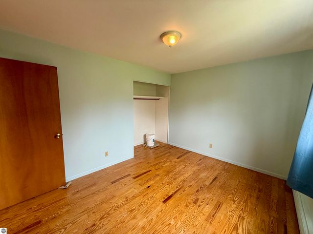 411 Ottawa Drive, Oscoda, MI 48750