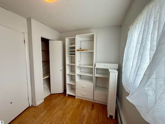 411 Ottawa Drive, Oscoda, MI 48750