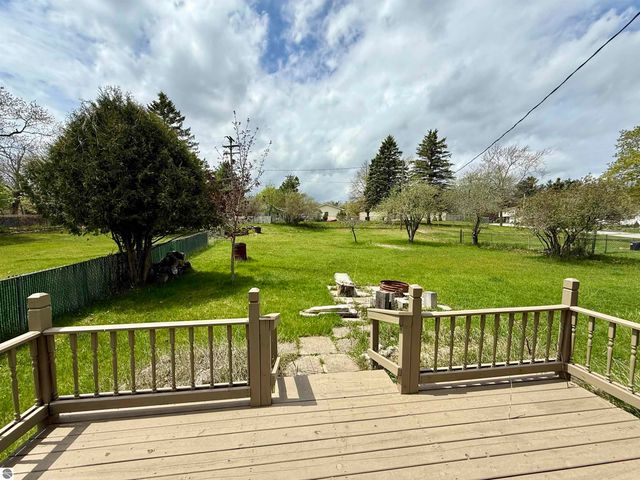 411 Ottawa Drive, Oscoda, MI 48750