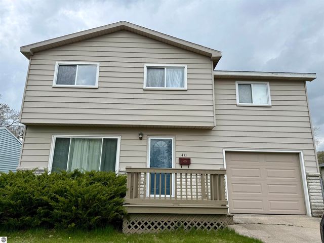 411 Ottawa Drive, Oscoda, MI 48750
