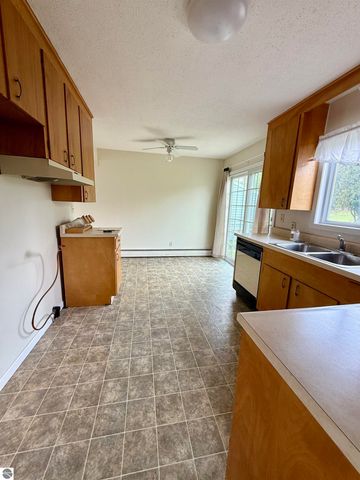 411 Ottawa Drive, Oscoda, MI 48750
