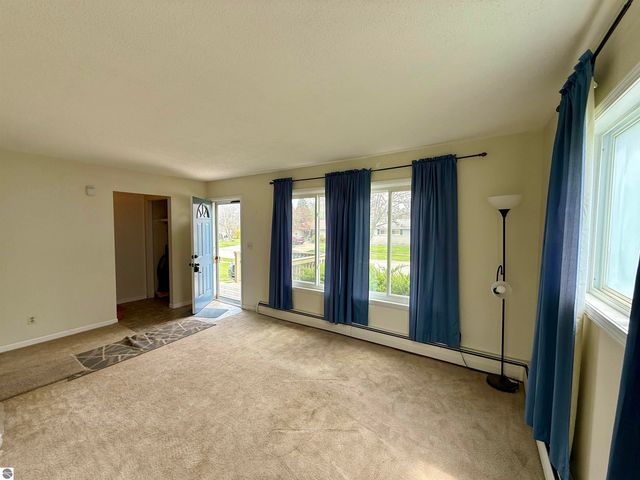 411 Ottawa Drive, Oscoda, MI 48750