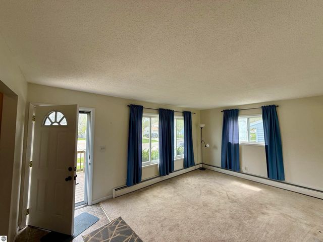411 Ottawa Drive, Oscoda, MI 48750