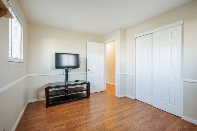 38 Notre Dame Drive, Henrietta, NY 14623