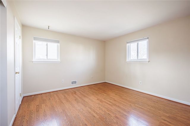 38 Notre Dame Drive, Henrietta, NY 14623