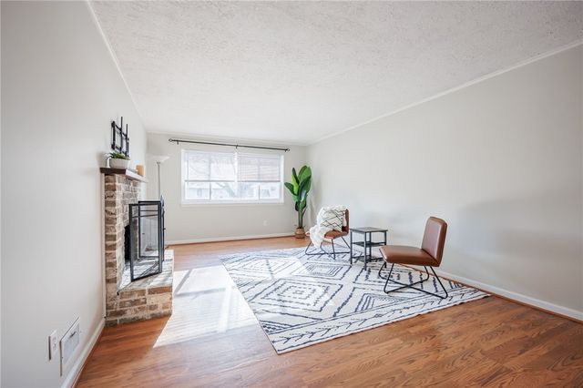 38 Notre Dame Drive, Henrietta, NY 14623