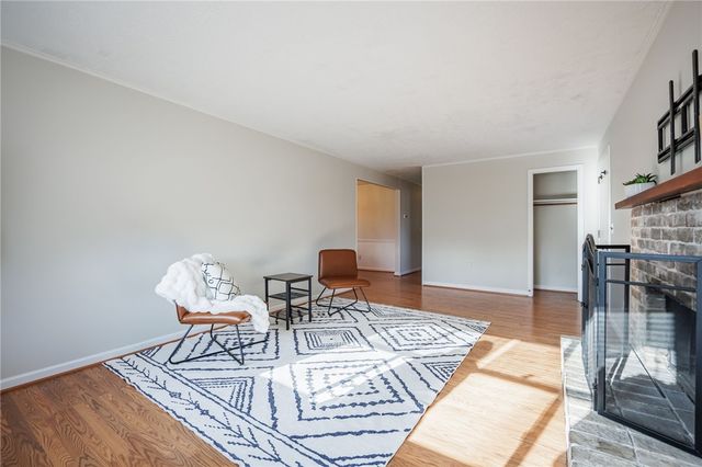 38 Notre Dame Drive, Henrietta, NY 14623