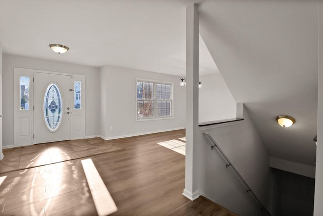 283 Hawkwood Drive, Valparaiso, IN 46385