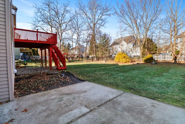 283 Hawkwood Drive, Valparaiso, IN 46385