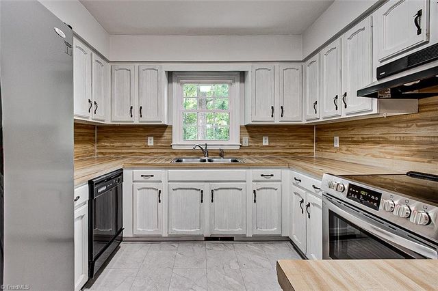 5524 Watchtower Road, Julian, NC 27283