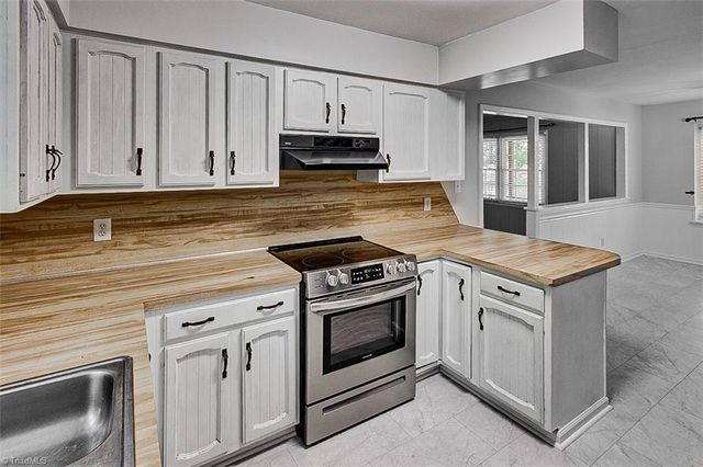 5524 Watchtower Road, Julian, NC 27283