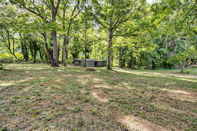 5524 Watchtower Road, Julian, NC 27283