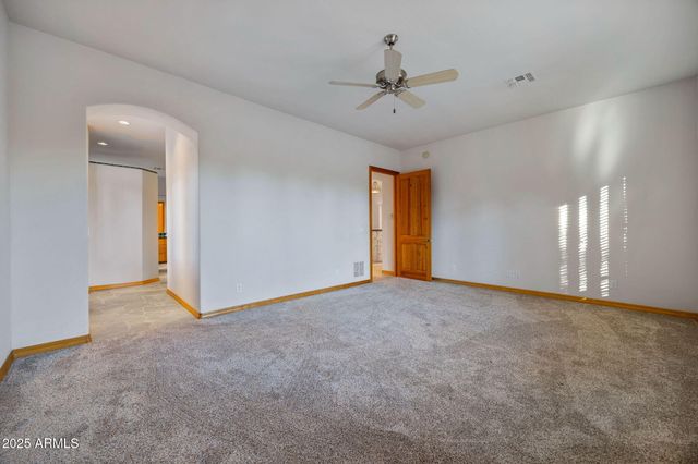 2758 JAGUAR Circle, Overgaard, AZ 85933