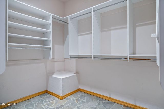 2758 JAGUAR Circle, Overgaard, AZ 85933