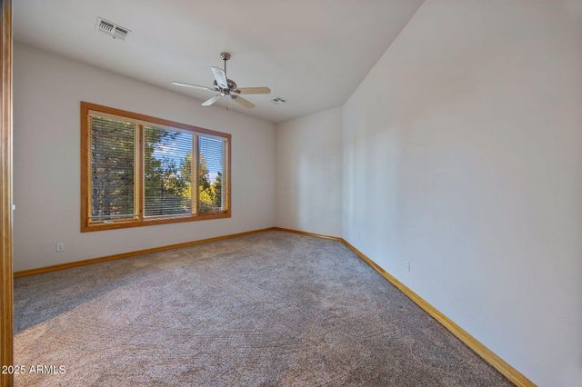 2758 JAGUAR Circle, Overgaard, AZ 85933