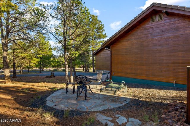 2758 JAGUAR Circle, Overgaard, AZ 85933