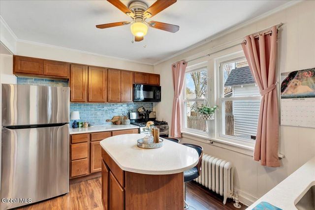 1075 Keyes Avenue, Schenectady, NY 12309