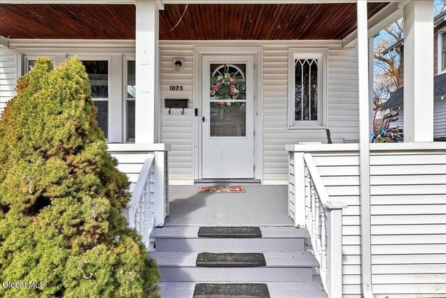 1075 Keyes Avenue, Schenectady, NY 12309