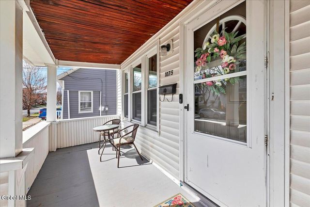 1075 Keyes Avenue, Schenectady, NY 12309