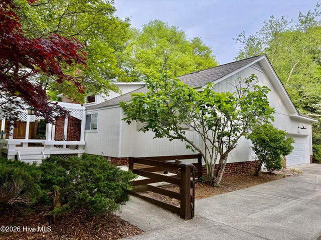 8413 Bald Eagle Lane, Wilmington, NC 28411