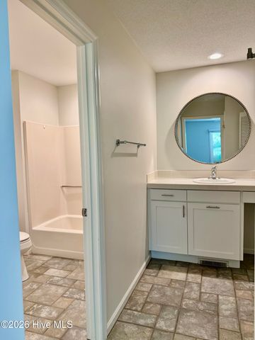 8413 Bald Eagle Lane, Wilmington, NC 28411