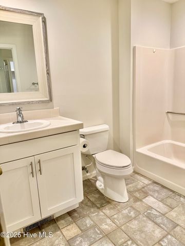 8413 Bald Eagle Lane, Wilmington, NC 28411