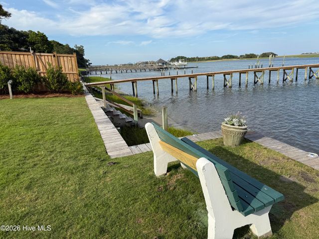 8413 Bald Eagle Lane, Wilmington, NC 28411
