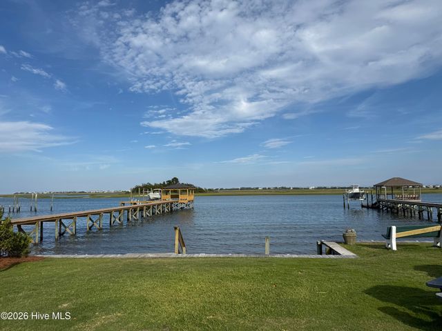 8413 Bald Eagle Lane, Wilmington, NC 28411