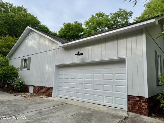 8413 Bald Eagle Lane, Wilmington, NC 28411
