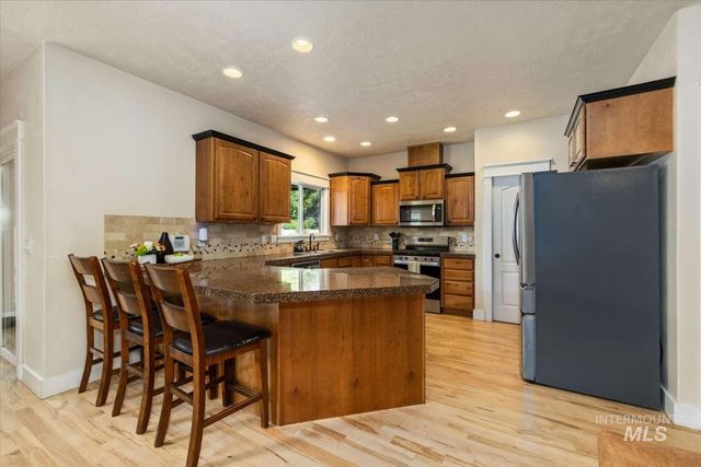 853 W Mountain Ash Loop, Nampa, ID 83686