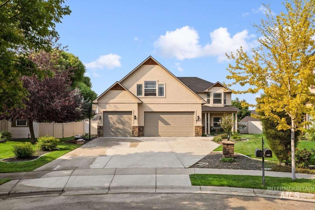 853 W Mountain Ash Loop, Nampa, ID 83686