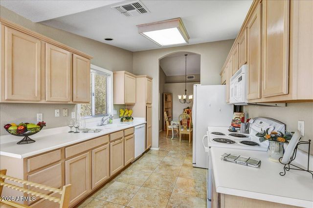 19034 N 83RD Drive, Peoria, AZ 85382