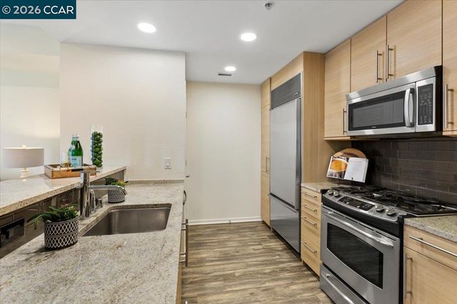 1655 N California Blvd 312, Walnut Creek, CA 94596